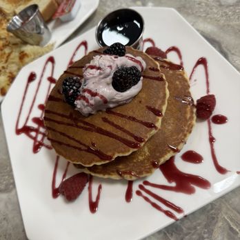 Avi'ari Cuisine - Some berry pancakes - Breakfast & Brunch Near Me - Shelby Township, Michigan