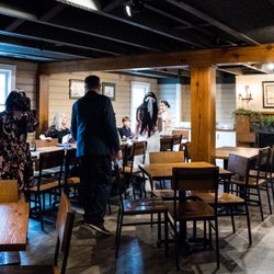 Manor Hill Tavern