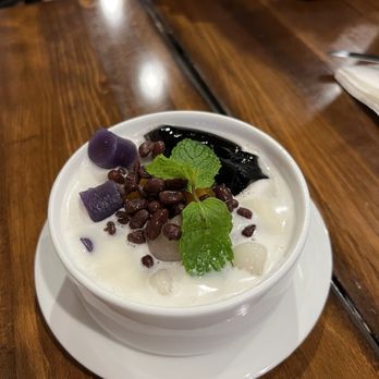 Sweet Mango Dessert & Cafe - Taro, Black Rice ,Glutinous Rice Balls Coconut Red Beans Pudding - Desserts Near Me - San Francisco, California Sweet Mango Dessert & Cafe - Taro, Black Rice ,Glutinous Rice Balls Coconut Red Beans Pudding - Desserts Near Me - San Francisco, California