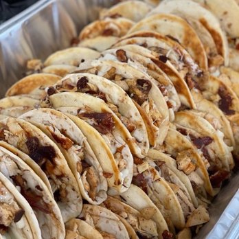 Big Pit Smoking - Taco's chicken, chicken bacon ranch, brisket, and pulled pork - Food Trucks Near Me Big Pit Smoking - Taco's chicken, chicken bacon ranch, brisket, and pulled pork - Food Trucks Near Me