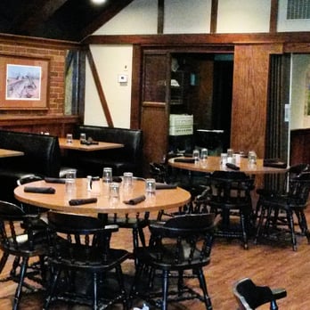 Kaiserhoff - Dining room. - American Near Me - New Ulm, Minnesota