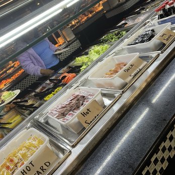 Flaming Grill & Supreme Buffet - Salad bar and condiments - Buffets Near Me - Newark, New Jersey