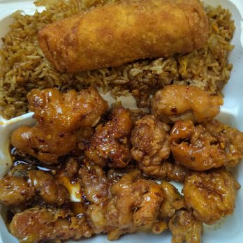 Hong Kong Kitchen - General Tso's chicken and egg roll - Chinese Near Me - Cleveland, Ohio Hong Kong Kitchen - General Tso's chicken and egg roll - Chinese Near Me - Cleveland, Ohio