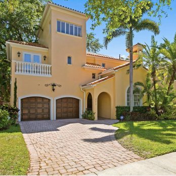 Amy Brown - Real Estate Agents Near Me - Davenport, Florida Amy Brown - Real Estate Agents Near Me - Davenport, Florida