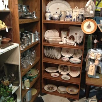 Salvage Sisters - Antiques Near Me - Franklin, Indiana