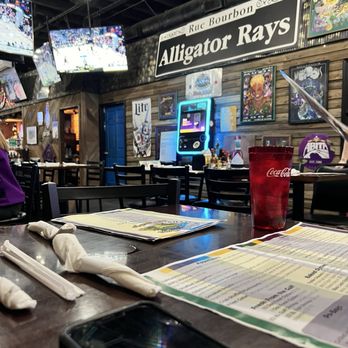 Alligator Rays - Cajun/Creole Near Me - Altus, Arkansas