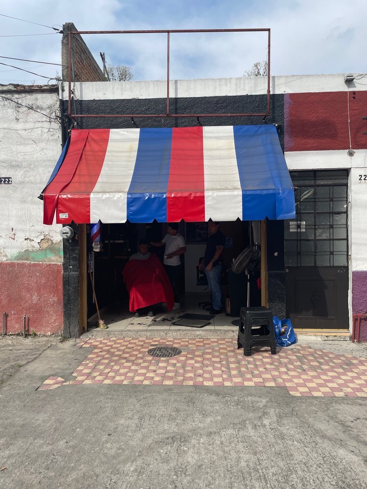 BARBERÍA IVÁN C. Fresno 2220, Guadalajara, Jalisco, Mexico Barbers