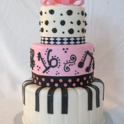 Cassidy's Cakes - Musical Sweet 16 Cake