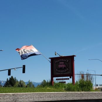 Piggyback BBQ - After hike lunch! - Barbeque Near Me - Whitefish, Montana Piggyback BBQ - After hike lunch! - Barbeque Near Me - Whitefish, Montana