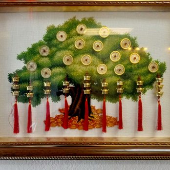 Pho Cali - a picture of a tree with red tassels - Vietnamese Near Me - Yuba City, California Pho Cali - a picture of a tree with red tassels - Vietnamese Near Me - Yuba City, California
