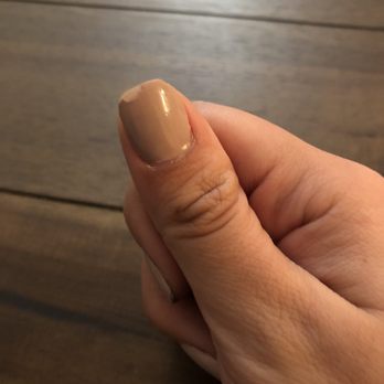 Venus Nail Salon - This nail chipped 3 days later. - Nail Salons Near Me - San Jose, California