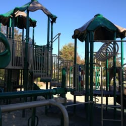 Cielo Vista Park - Cute playground area kept very clean