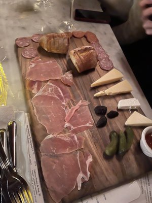 Vanguard Wine Bar (Upper East Side) by null