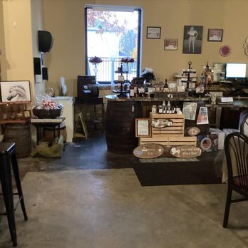 Lil’ Ole Winemaker Shoppe - Beer, Wine & Spirits Near Me - Wausau, Wisconsin