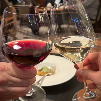 Tallgrass Restaurant - Great wine - New American Near Me - Lockport, Illinois