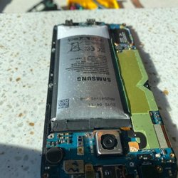GoCell Mobile Phone Repair - How bad my phone battery was. Now I want to warn others. If it expands like that, get it fixed right away, it isn't safe.