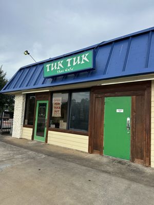 Tuk Tuk Thai Cafe by null