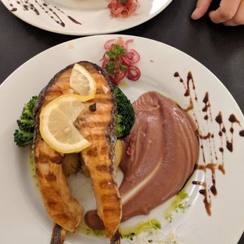 Metamorphosis - Grilled salmon and sweet potato puree. - Portuguese Near Me - Sintra, 11