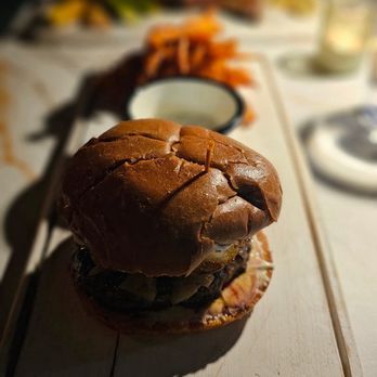 Mater - Wagyu burger - Italian Near Me - North Hollywood, California