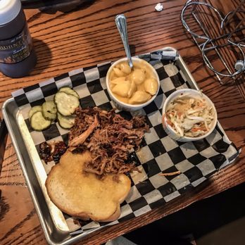 Burnt End BBQ - Pulled pork with macaroni, cole slaw and Texas toast. - Barbeque Near Me - De Soto, Kansas