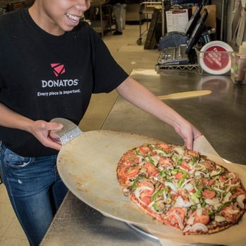 Donatos Pizza - Pizza Near Me - Xenia, Ohio