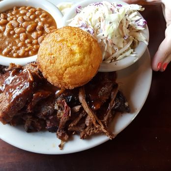 Double Barrel BBQ - Beef brisket, beans, coleslaw, sweet cornbread muffin - Barbeque Near Me - Sedro-Woolley, Washington