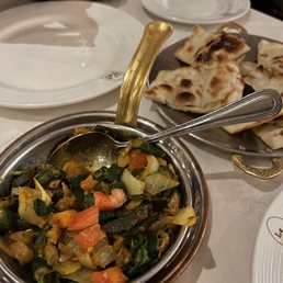 Bindi Masala & Fresh Naan-- SOO GOOD!