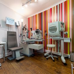 Zacks Eye Clinic - Consulting Room 1
