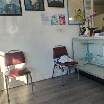 Hair Zone - Check in/ waiting area - Hair Salons Near Me - San Jose, California Hair Zone - Check in/ waiting area - Hair Salons Near Me - San Jose, California