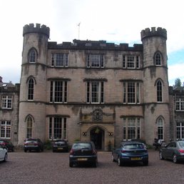 Parking lot and front entrance to the castle.