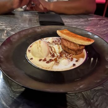 CIR Lounge - Banana cake - Asian Fusion Near Me - Fountain Valley, California CIR Lounge - Banana cake - Asian Fusion Near Me - Fountain Valley, California