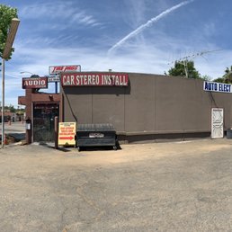 The road construction kinda hides this place, but it's here!