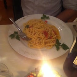 L'artevino - Spaghetti with pulp of sea urchin. Absolutely delicious!!!