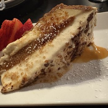 Magnolia Bend Grille - Banana creame pie - Salad Near Me - Nesbit, Mississippi