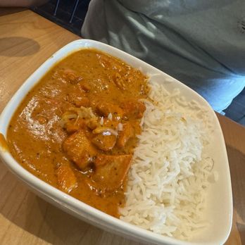 6 Cocktails - Chicken curry with rice - Cocktail Bars Near Me - Tracy, California