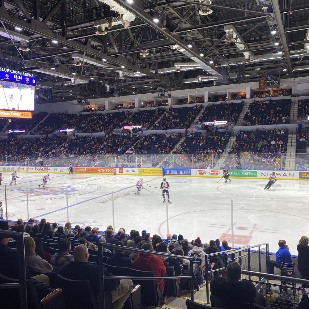 Amerks vs Belleville Senators. Great game by Rochester goalie Levi. Amerks vs Belleville Senators. Great game by Rochester goalie Levi.