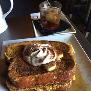 1909 - Really good Banana French toast - Bars Near Me - Temecula, California