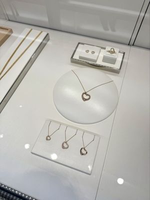 Tiffany & Co. by null