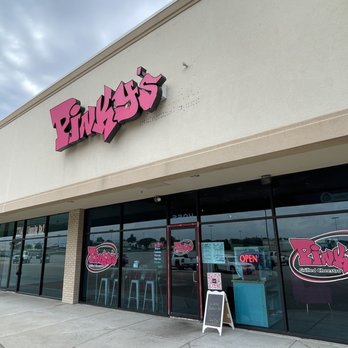 Pinky's Grilled Cheestro - the outside of a restaurant - Sandwiches Near Me - Garden City, Kansas Pinky's Grilled Cheestro - the outside of a restaurant - Sandwiches Near Me - Garden City, Kansas