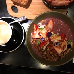Acai Smoothie Bowl Acai Smoothie Bowl