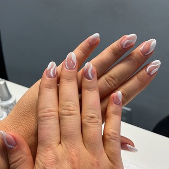 Bilancia Nail Spa - Nail Salons Near Me - Chicago, Illinois