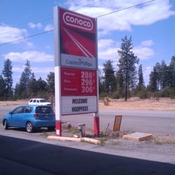 Conoco - Never has a gas station sucke so hard as for me to take a picture of it...until now