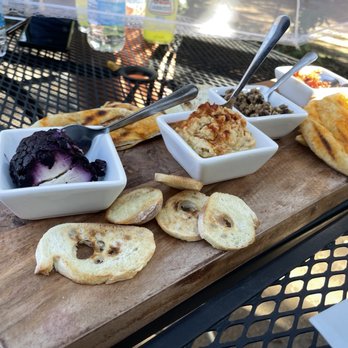 Saviana Winery - Wineries Near Me - Cedar Hill, Texas