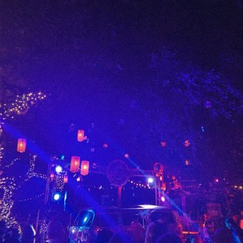 Christmas In The Wild - Festivals Near Me - Tampa, Florida Christmas In The Wild - Festivals Near Me - Tampa, Florida