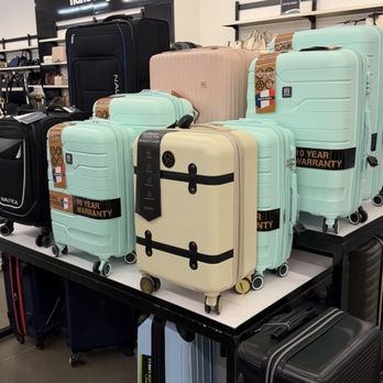 Bloomingdale's Outlet - Luggages - Outlet Stores Near Me - Livermore, California