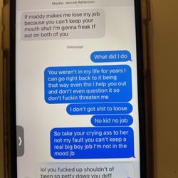 Courtside Bar & Grill - Threats from courtside staff