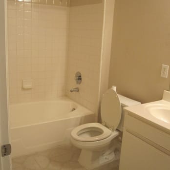 Settler's Ridge Apartments - Master bathroom - Apartments Near Me - Austin, Texas