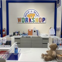Build-A-Bear Workshop - Checkout counter
