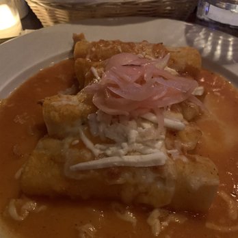 Cascalote Latin Bistro - Enchiladas de pollo - Latin American Near Me - New York, New York
