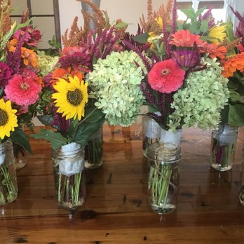 The Flower Cafe - Market Bouquet Mix - Desserts Near Me The Flower Cafe - Market Bouquet Mix - Desserts Near Me